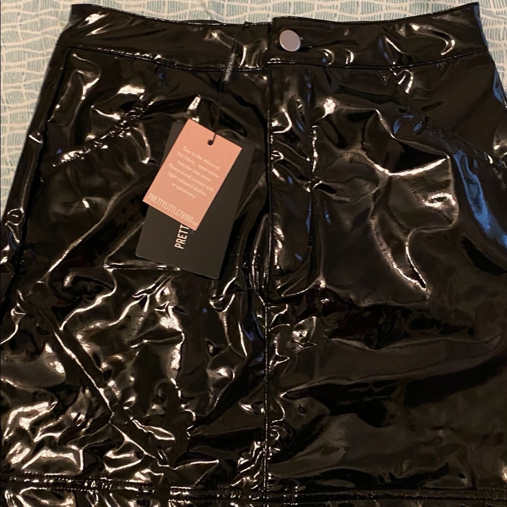 Mini vinyl skirt